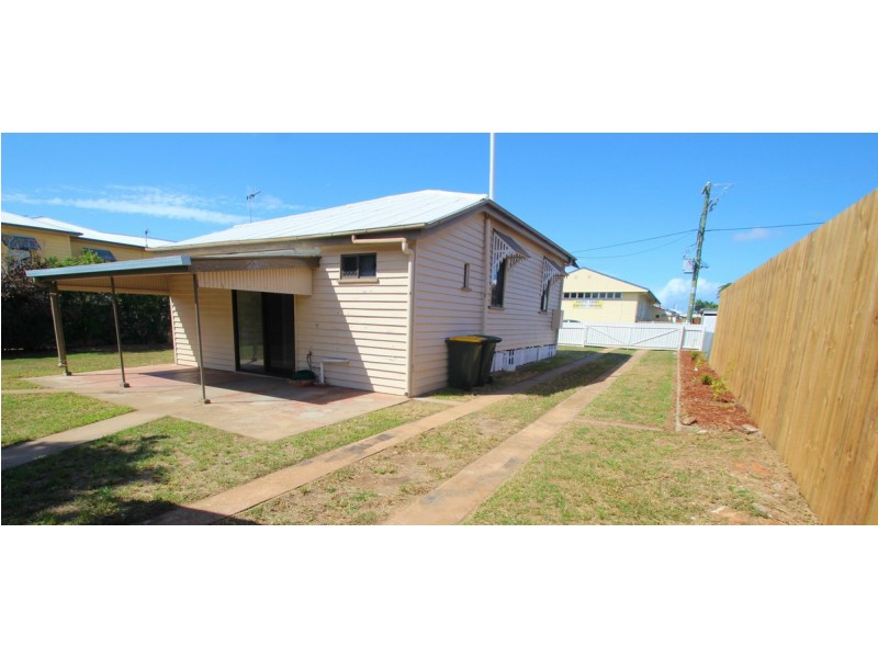 11 Steffensen Street, Svensson Heights QLD 4670