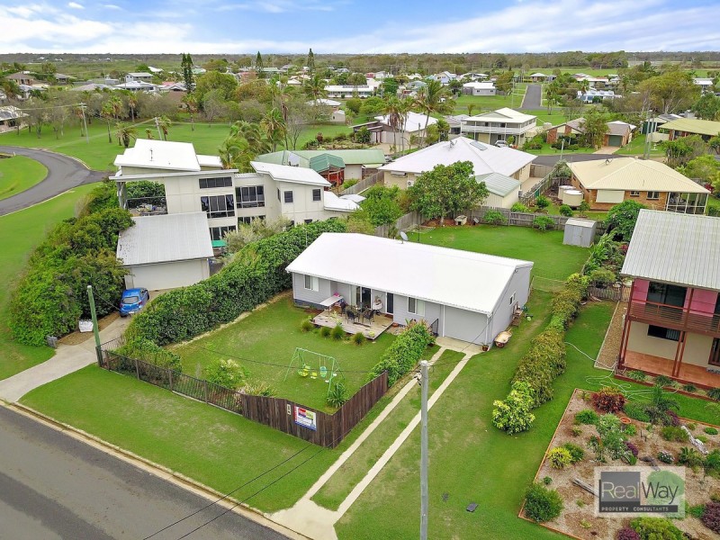 17 Welch Street, Elliott Heads QLD 4670