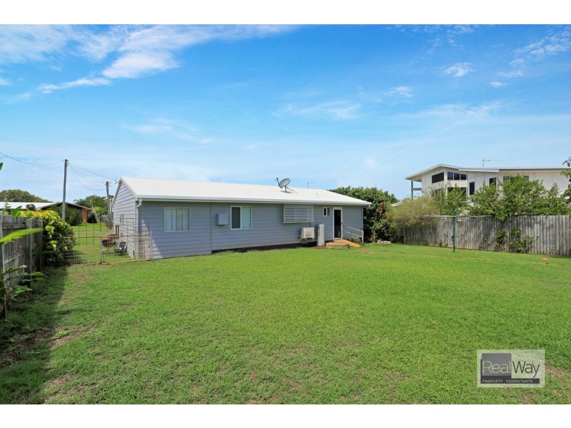 17 Welch Street, Elliott Heads QLD 4670