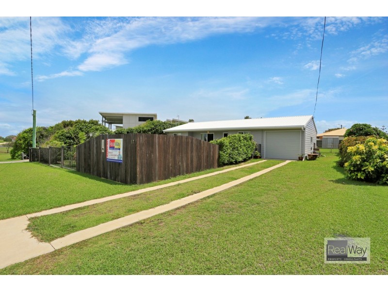 17 Welch Street, Elliott Heads QLD 4670
