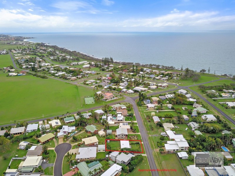 17 Welch Street, Elliott Heads QLD 4670