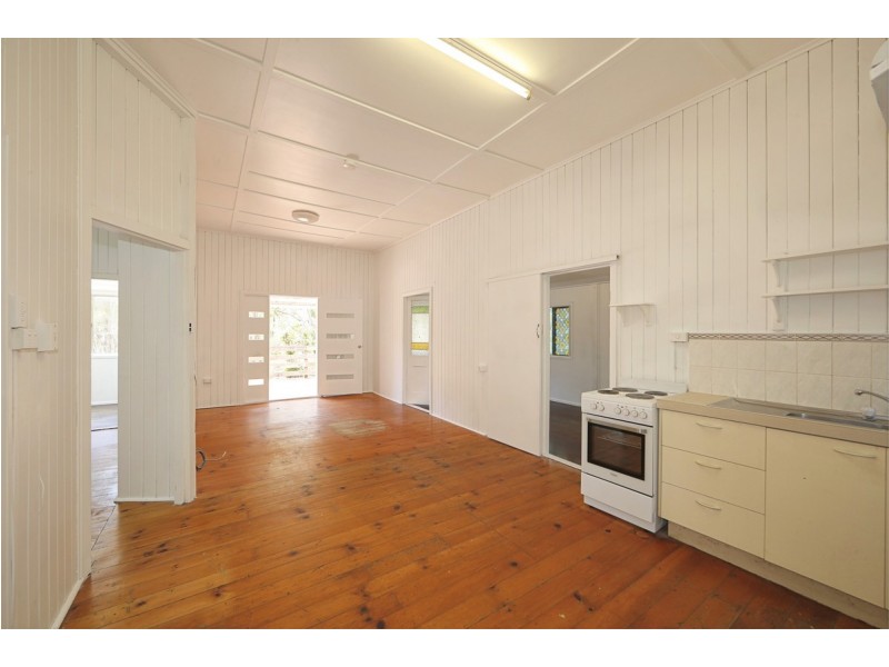 18 Madelyn Close, Moore Park Beach QLD 4670