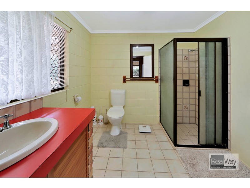 20 Evergreen Drive, Branyan QLD 4670