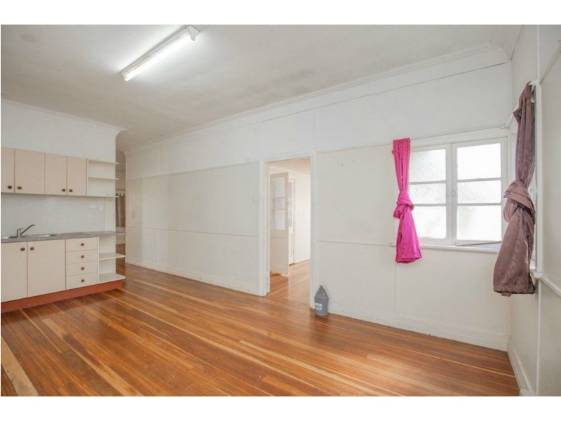 32 McCracken Street, Walkervale QLD 4670