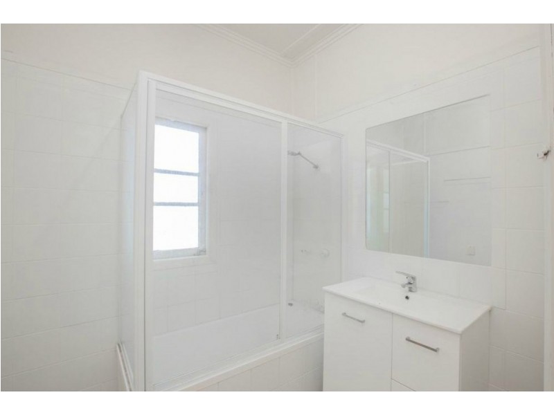 32 McCracken Street, Walkervale QLD 4670