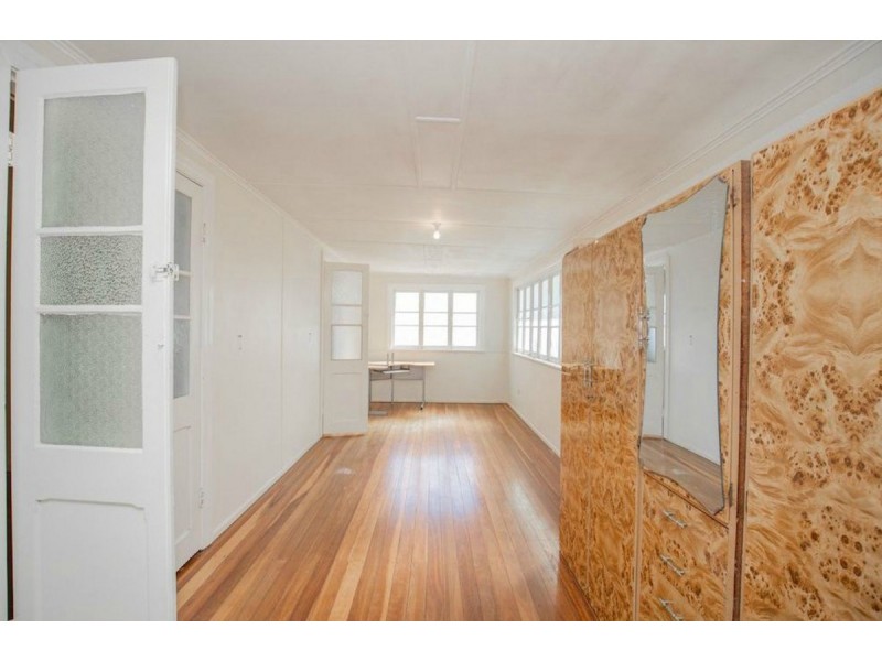 32 McCracken Street, Walkervale QLD 4670