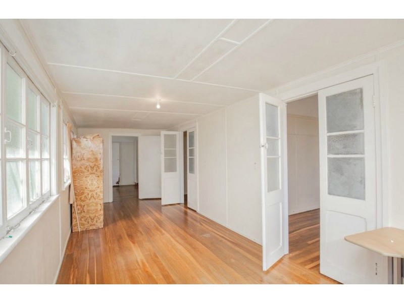 32 McCracken Street, Walkervale QLD 4670