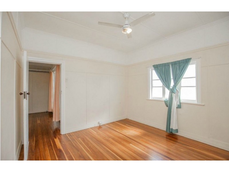 32 McCracken Street, Walkervale QLD 4670