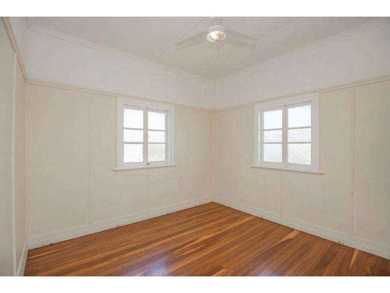 32 McCracken Street, Walkervale QLD 4670