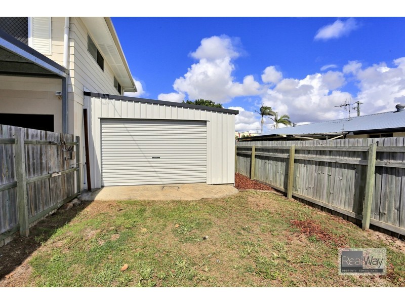 11 Sloane Street, Kalkie QLD 4670