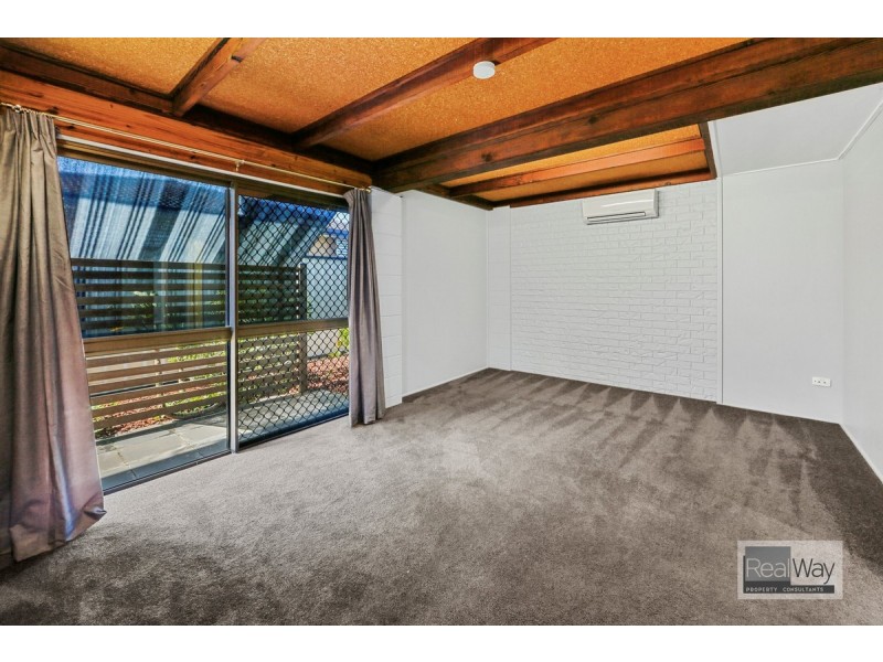 11 Sloane Street, Kalkie QLD 4670