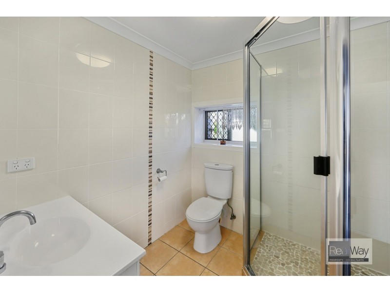 11 Sloane Street, Kalkie QLD 4670