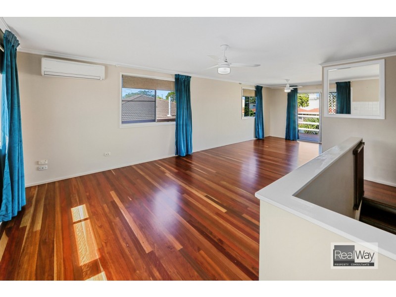 11 Sloane Street, Kalkie QLD 4670