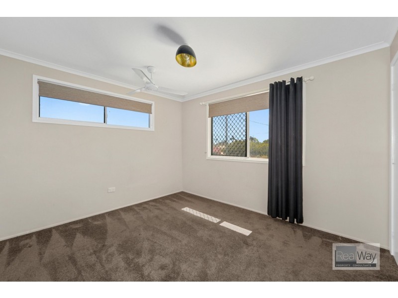 11 Sloane Street, Kalkie QLD 4670