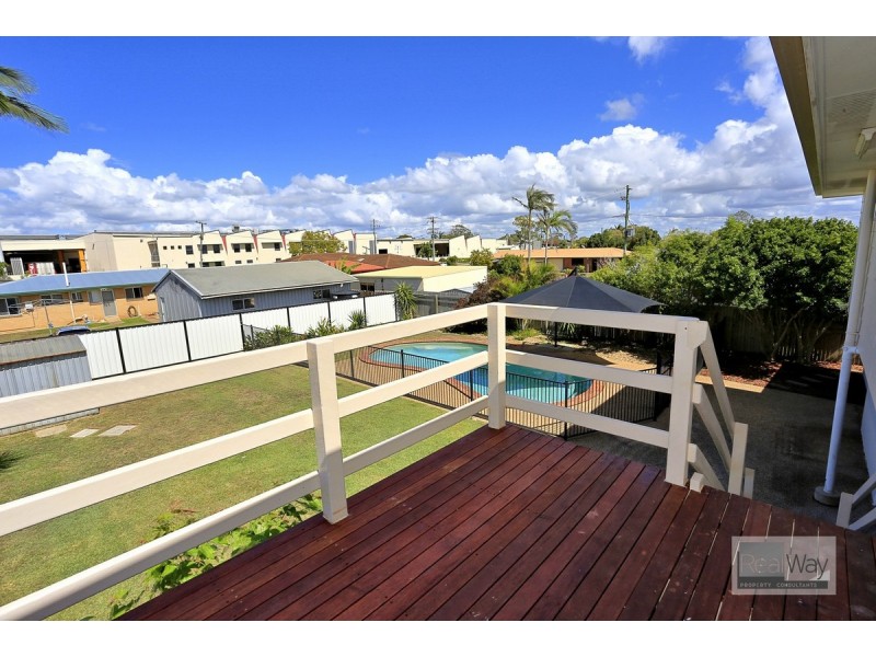 11 Sloane Street, Kalkie QLD 4670