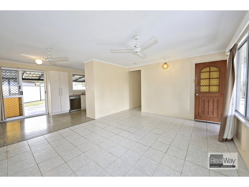 9 Phillips Street, Bundaberg North QLD 4670