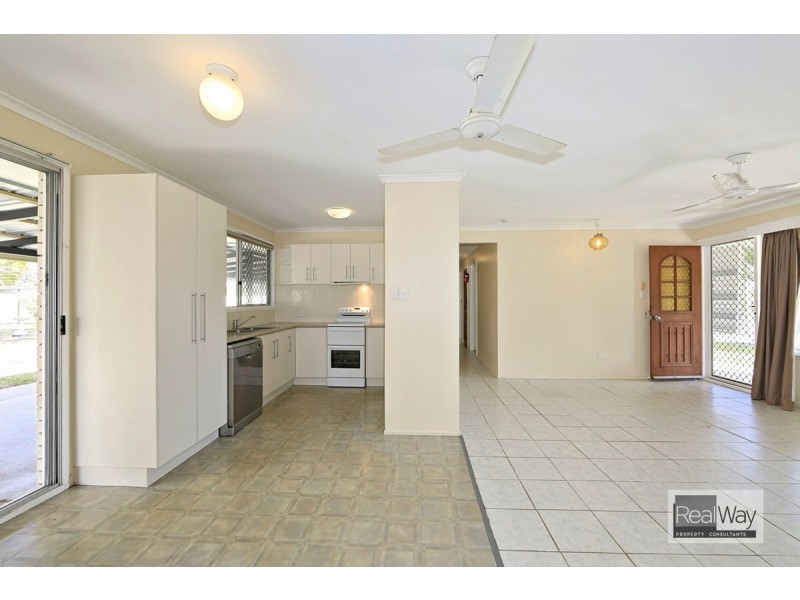 9 Phillips Street, Bundaberg North QLD 4670