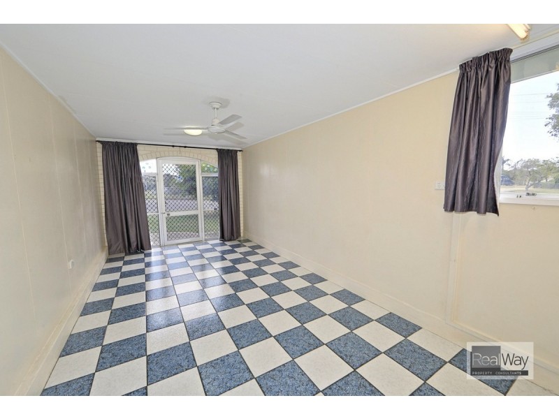 9 Phillips Street, Bundaberg North QLD 4670