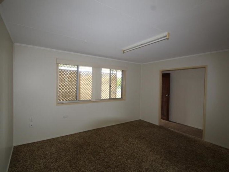 26 Lovejoy Street, Avenell Heights QLD 4670