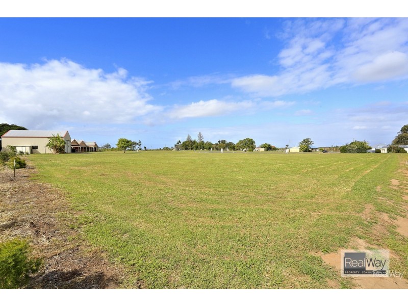 2 Leacy Place, Gooburrum QLD 4670