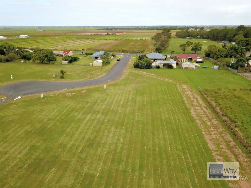 2 Leacy Place, Gooburrum QLD 4670