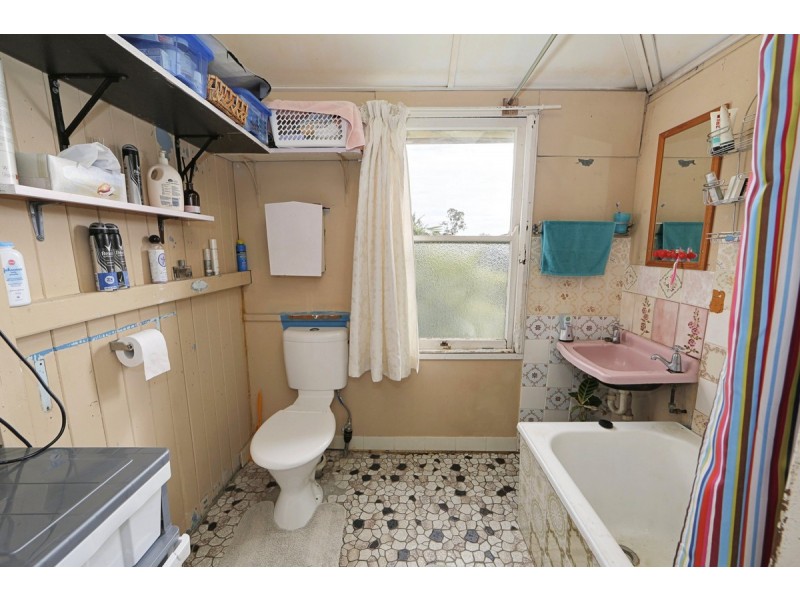 8 McCormack Street, Millbank QLD 4670