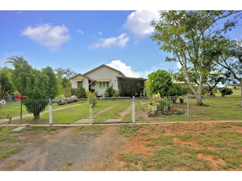 8 McCormack Street, Millbank QLD 4670