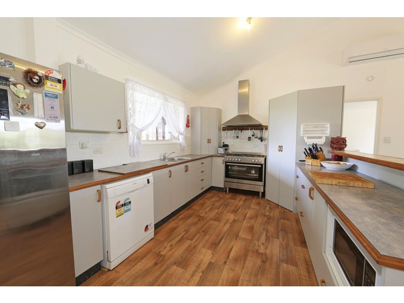 686 River Road, Bungadoo QLD 4671