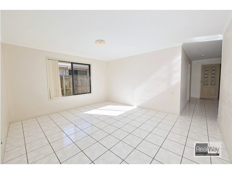 12 Toppers Drive, Coral Cove QLD 4670
