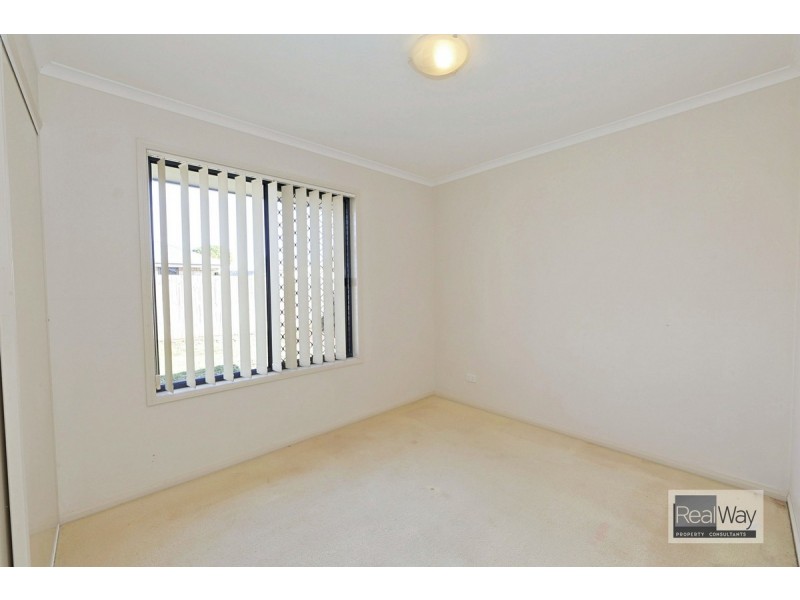 12 Toppers Drive, Coral Cove QLD 4670
