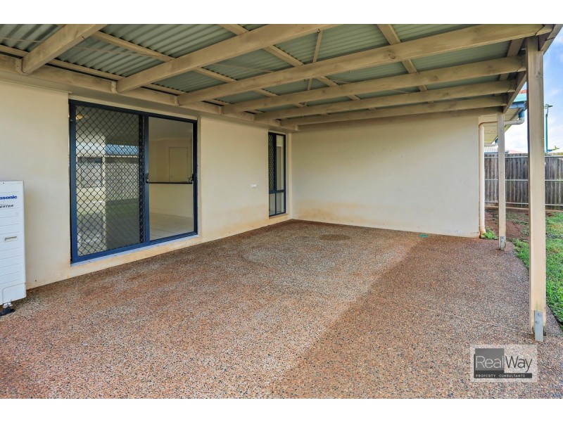 12 Toppers Drive, Coral Cove QLD 4670