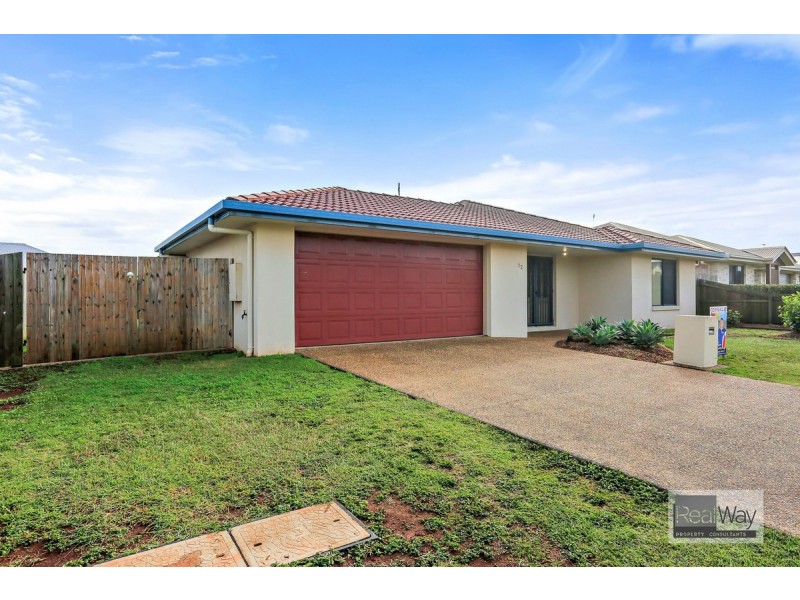 12 Toppers Drive, Coral Cove QLD 4670