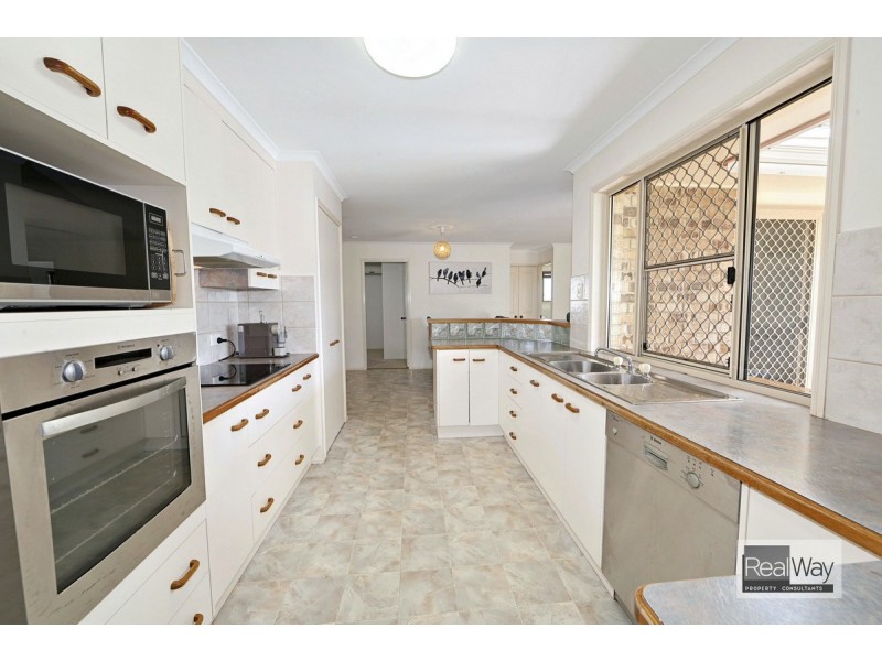 20 Westview Terrace, Avoca QLD 4670