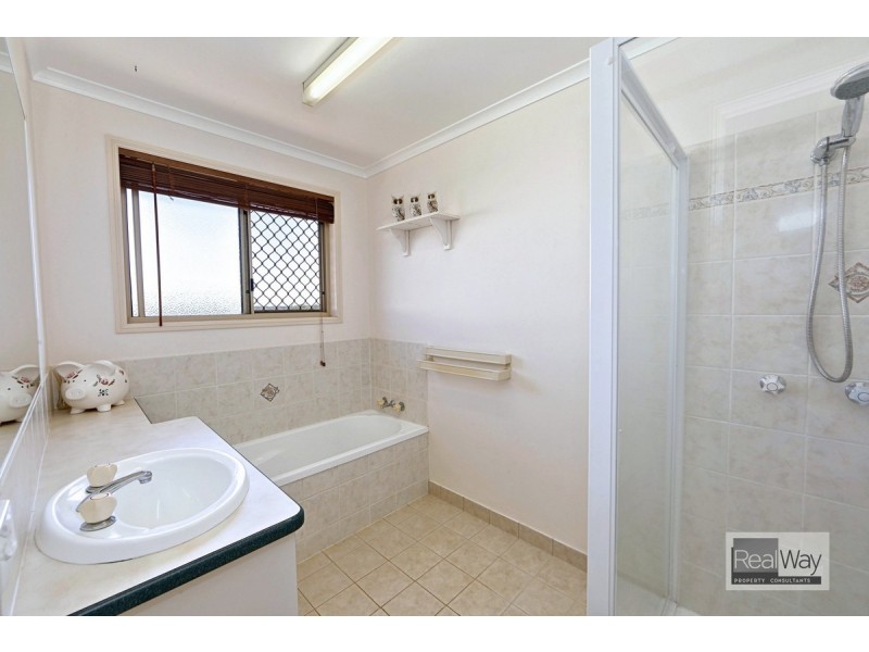 20 Westview Terrace, Avoca QLD 4670