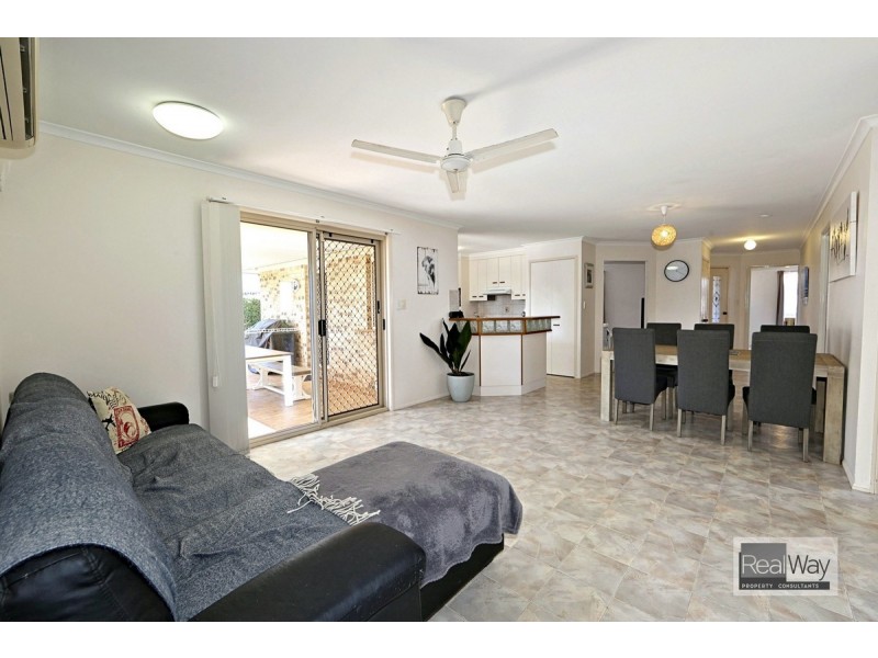 20 Westview Terrace, Avoca QLD 4670