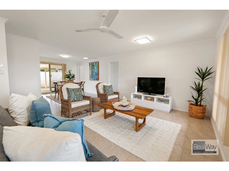 4 Banks Street, Avoca QLD 4670