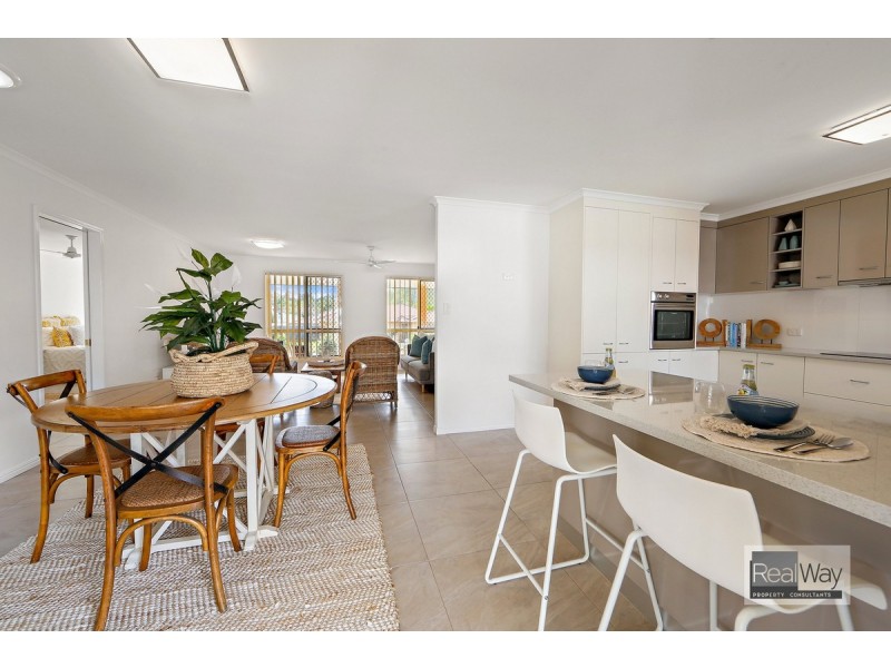 4 Banks Street, Avoca QLD 4670