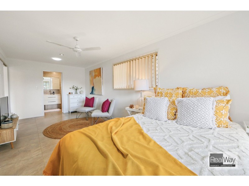 4 Banks Street, Avoca QLD 4670