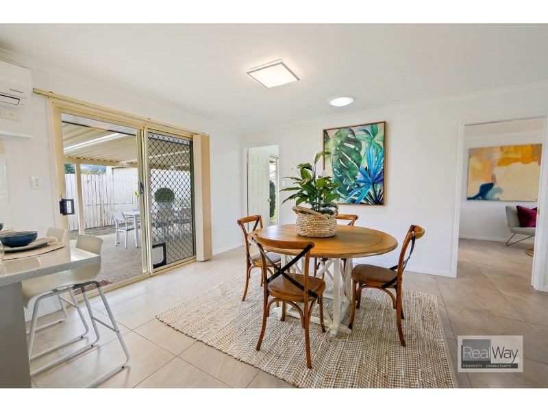 4 Banks Street, Avoca QLD 4670