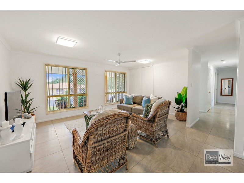 4 Banks Street, Avoca QLD 4670