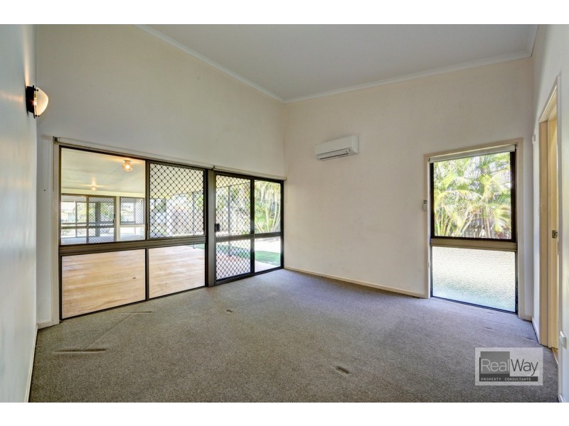10 Seabreeze Street, Bargara QLD 4670