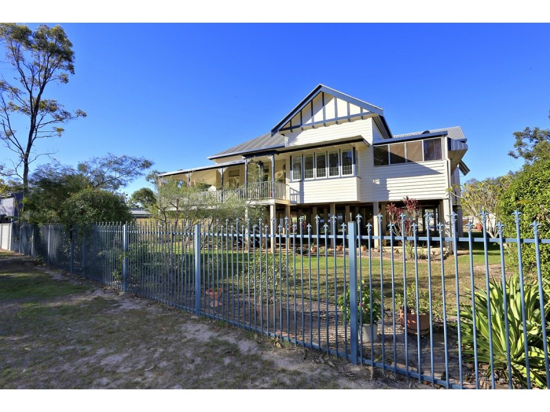 49 Park Estate Drive, Branyan QLD 4670