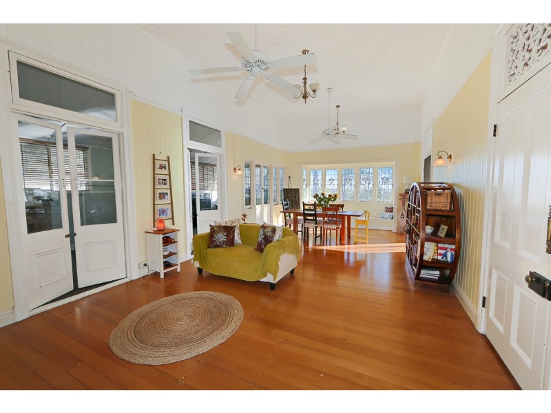 49 Park Estate Drive, Branyan QLD 4670