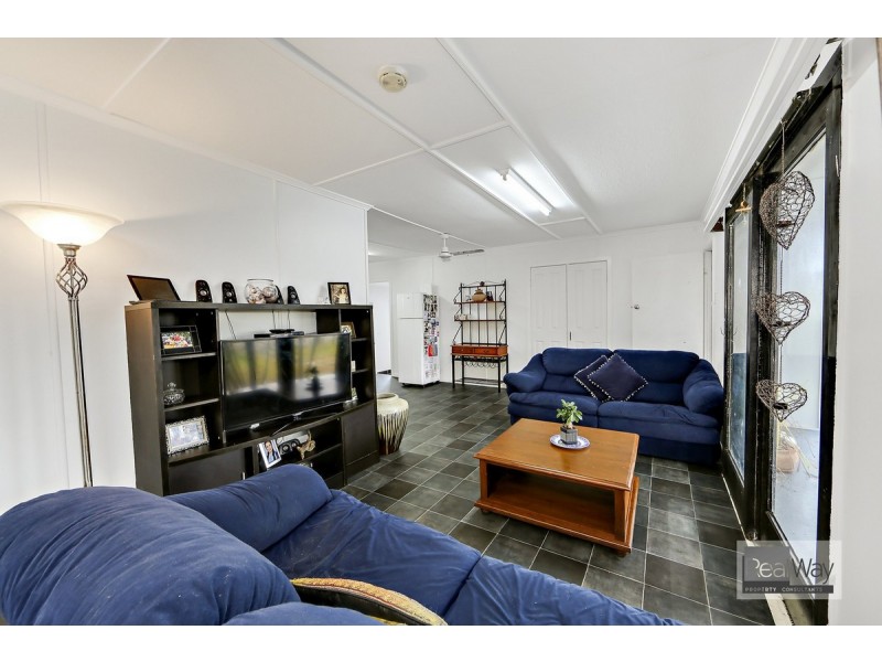 24 Jefferis Street, Bundaberg North QLD 4670