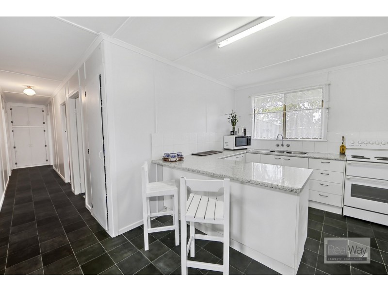 24 Jefferis Street, Bundaberg North QLD 4670