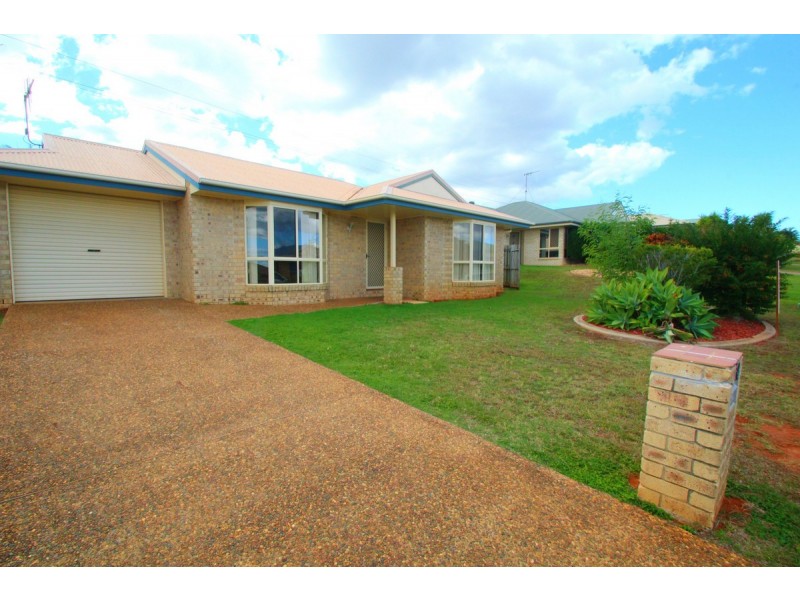 8 Waratah Drive, Avoca QLD 4670