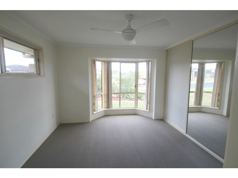 8 Waratah Drive, Avoca QLD 4670