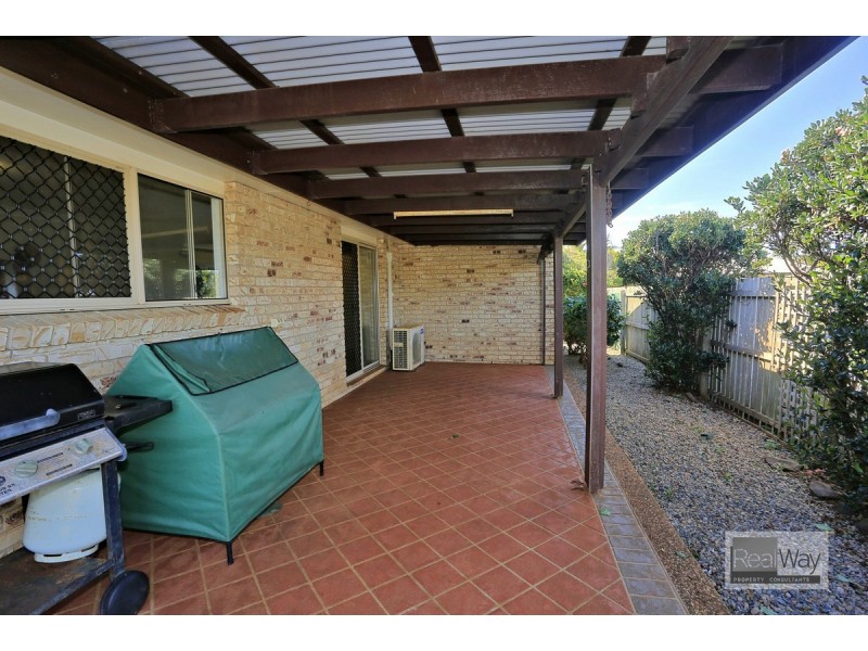 1 Blake Close, Coral Cove QLD 4670