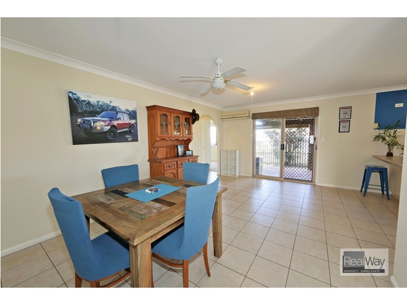 1 Blake Close, Coral Cove QLD 4670