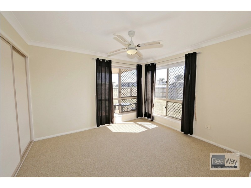 1 Blake Close, Coral Cove QLD 4670